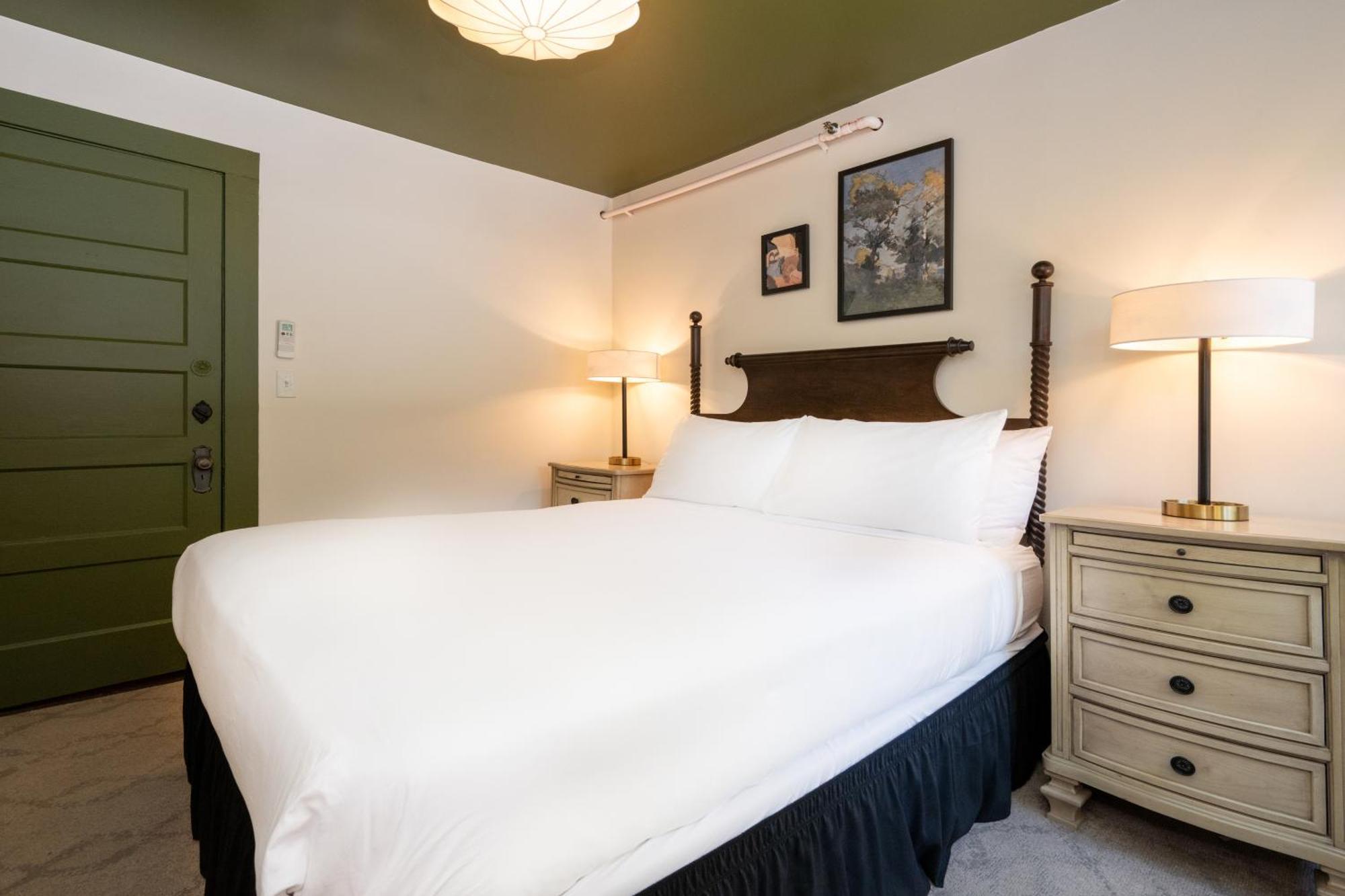 Hotel The Constance By The Lenox Collection Exterior foto