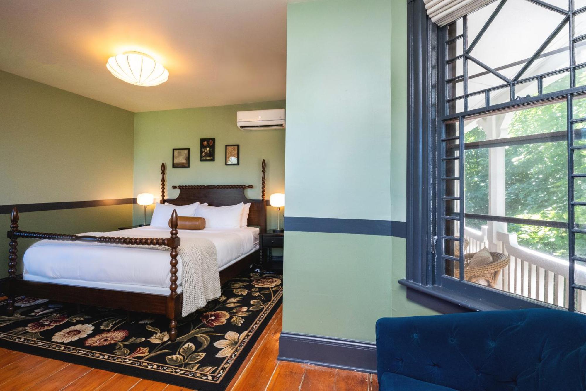 Hotel The Constance By The Lenox Collection Exterior foto